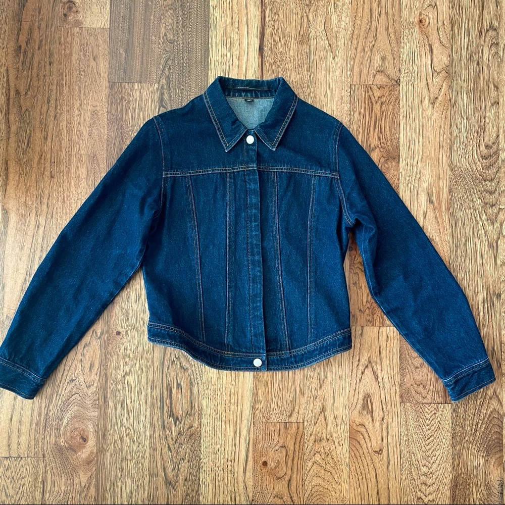 ISDA & CO Women's Blue Denim Jean Jacket  Button Up Size Small